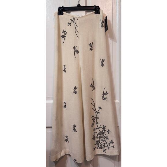 NWT Vintage Marcel Marongiu Ivory Embroidered Floral Maxi Skirt Size 40 - Picture 6 of 16
